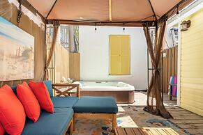 Casita de Catherine by Avantstay 1 Block to Duval St w/ Hot Tub!