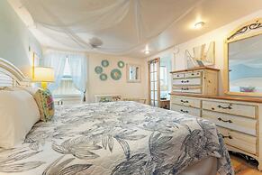 Casita de Catherine by Avantstay 1 Block to Duval St w/ Hot Tub!