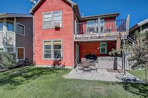 Park Ave Getaway by Avantstay Cozy Cottage Close to Main Street & Town