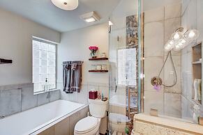 Park Ave Getaway by Avantstay Cozy Cottage Close to Main Street & Town