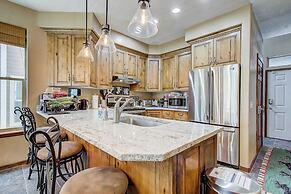 Park Ave Getaway by Avantstay Cozy Cottage Close to Main Street & Town