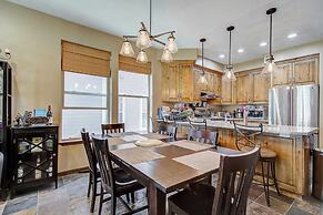 Park Ave Getaway by Avantstay Cozy Cottage Close to Main Street & Town