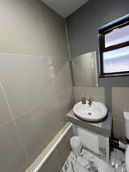 OYO Stay Inn Express