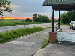 OYO Stay Inn Express