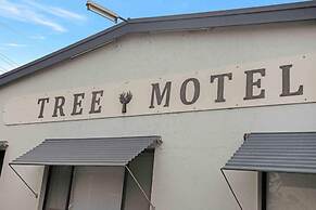 The Tree Motel
