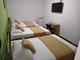 Hotel Cañaveral Plaza