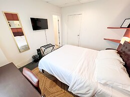 ITH Hermosa Beach Surf Hostel LAX