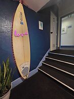 ITH Hermosa Beach Surf Hostel LAX