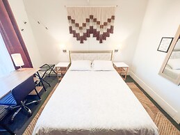 ITH Hermosa Beach Surf Hostel LAX