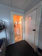 ITH Hermosa Beach Surf Hostel LAX