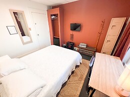 ITH Hermosa Beach Surf Hostel LAX