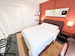 ITH Hermosa Beach Surf Hostel LAX