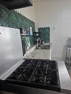 ITH Hermosa Beach Surf Hostel LAX