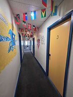 ITH Hermosa Beach Surf Hostel LAX