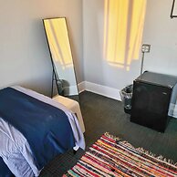 ITH Hermosa Beach Surf Hostel LAX