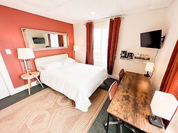 ITH Hermosa Beach Surf Hostel LAX