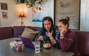 ITH Hermosa Beach Surf Hostel LAX