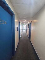 ITH Hermosa Beach Surf Hostel LAX