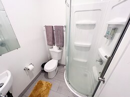 ITH Hermosa Beach Surf Hostel LAX