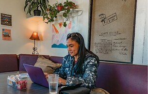 ITH Hermosa Beach Surf Hostel LAX