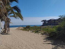 Los Almendros Mancora