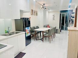 Kelly House at Vinhomes Central Park