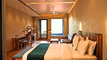 The Divine Hills Resort | Suites with Private Pool | Near IIM Udaipur
