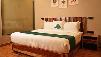 The Divine Hills Resort | Suites with Private Pool | Near IIM Udaipur