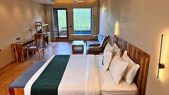 The Divine Hills Resort | Suites with Private Pool | Near IIM Udaipur