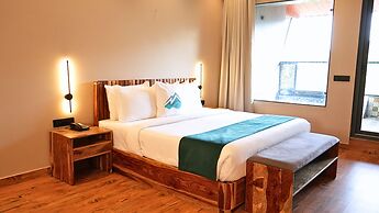 The Divine Hills Resort | Suites with Private Pool | Near IIM Udaipur