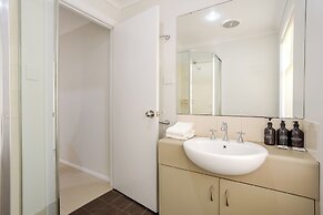 Albany Bayside by the BnB Collection