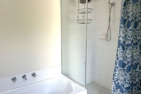 Albany Bayside by the BnB Collection