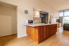 Albany Bayside by the BnB Collection