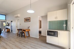 Albany Bayside by the BnB Collection