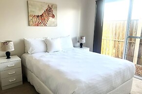 Albany Bayside by the BnB Collection