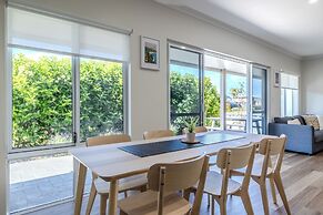 Albany Bayside by the BnB Collection
