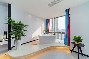 Cloudy International Apartment