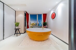 Cloudy International Apartment