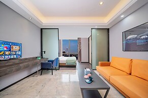 Cloudy International Apartment