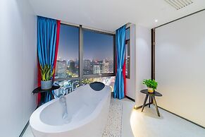 Cloudy International Apartment