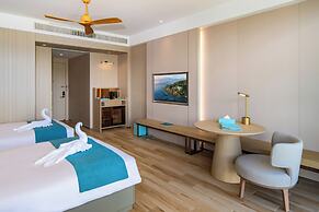 Palau Sunrise Sea View Landison Retreat