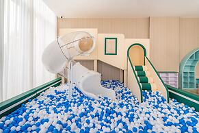 Palau Sunrise Sea View Landison Retreat