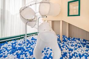 Palau Sunrise Sea View Landison Retreat