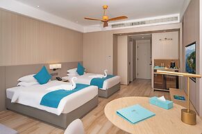 Palau Sunrise Sea View Landison Retreat