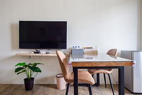 Dragonfly Travel Photography