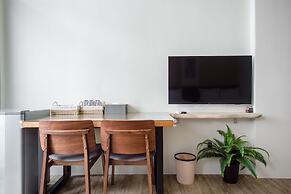 Dragonfly Travel Photography