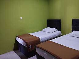 OYO 92224 Hotel Tris