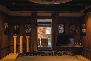 The Venice Venice Hotel