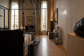 The Venice Venice Hotel