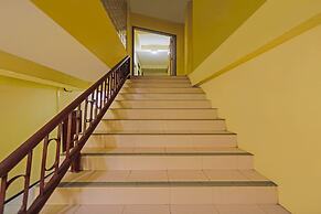 SPOT ON 92360 Penginapan ReniNearMall Nagoya Hill